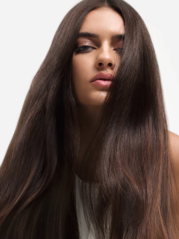 Smart Hair smoothing result with glossy brunette finish